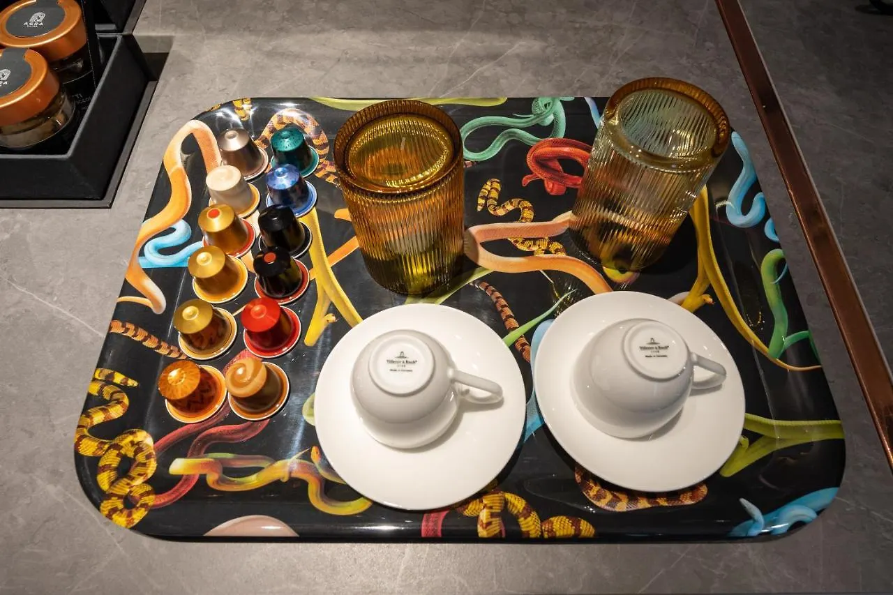 Agra Suites Naples Guest house