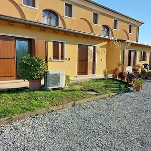 Farm stay Il Melograno Italy