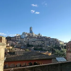 Casa Iolanda Siena