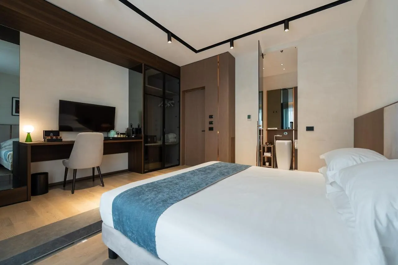 Agra Suites Neapel 0*,  Italien